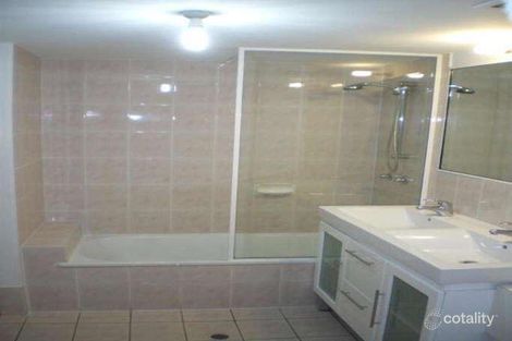 7/140 Surf Pde, Broadbeach, QLD 4218