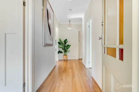 Property photo of 4 Alamo Road Reservoir VIC 3073