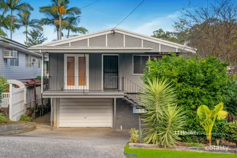 Property photo of 64 Dobbs Street Holland Park West QLD 4121