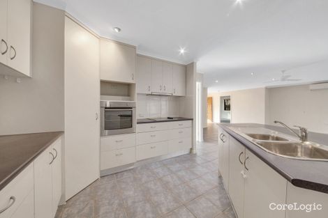 Property photo of 2 Kerry Court New Auckland QLD 4680