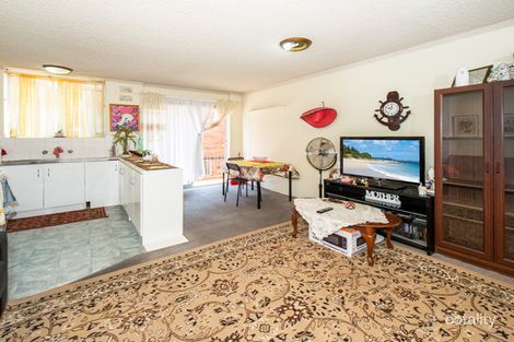 Property photo of 10 St Helena Parade Eastlakes NSW 2018