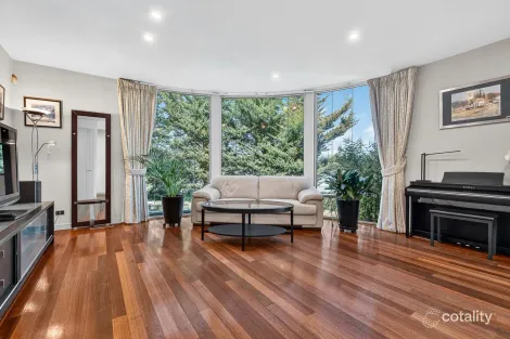 Property photo of 2 Sandra Street Bulleen VIC 3105