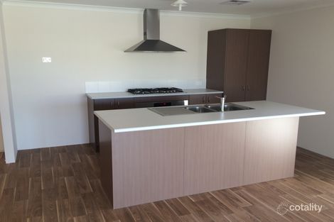 Property photo of 61 Weewar Circuit South Yunderup WA 6208