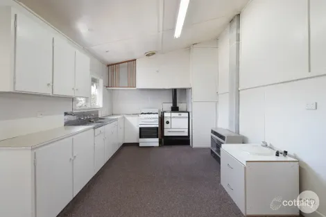 Property photo of 111 Grant Street Golden Point VIC 3350