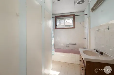 Property photo of 111 Grant Street Golden Point VIC 3350