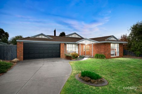 16 Clarendon Dr, Melton South, VIC 3338