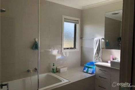 Property photo of 9 Marcasite Crescent South Morang VIC 3752