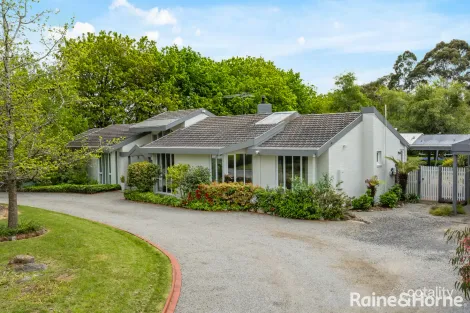 22 Fersfield Rd, Gisborne, VIC 3437