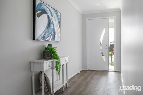 Property photo of 12 Peanut Avenue Mickleham VIC 3064