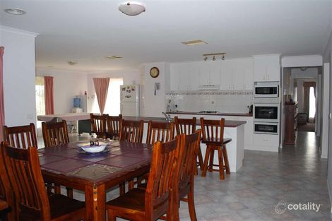 Property photo of 2 Valley Court Yarrawonga VIC 3730