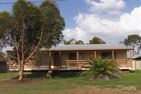 27 Desmond Lane, Oakey, QLD 4401