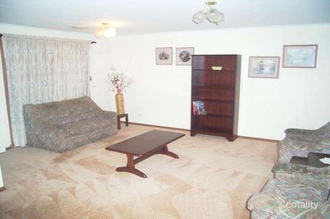 Property photo of 6 Rivette Court Cranbourne VIC 3977