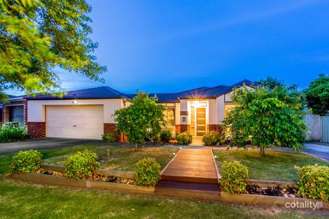 25 Horsham Dr, Cranbourne East, VIC 3977