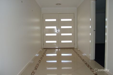 Property photo of 22 Leadbeater Mews Newborough VIC 3825