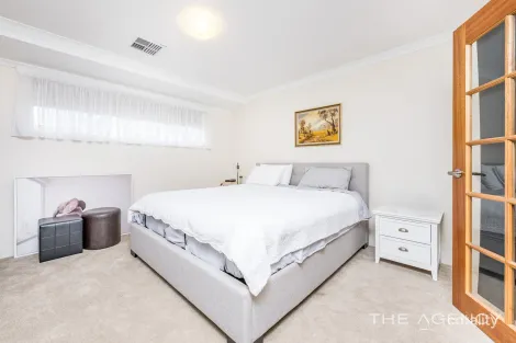 Property photo of 31 Loggerhead Road Alkimos WA 6038