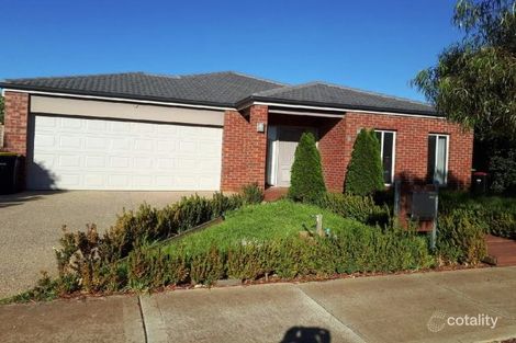 8 Mullans St, Melton South, VIC 3338