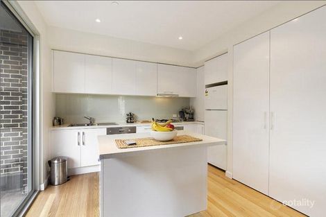 Property photo of 1/1705 Malvern Road Glen Iris VIC 3146