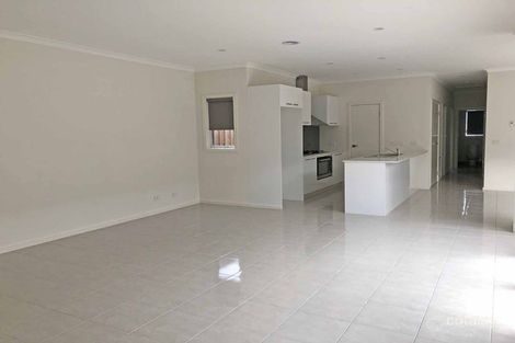 Property photo of 39 Mantello Drive Werribee VIC 3030