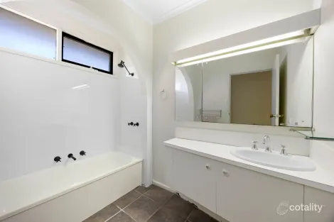 Property photo of 107 McKell Avenue Sunbury VIC 3429