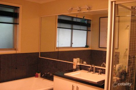 Property photo of 15 Pentlowe Road Wantirna South VIC 3152