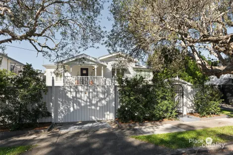 259 Riding Rd, Balmoral, QLD 4171