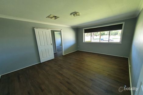 Property photo of 37 Waree Drive Hillvue NSW 2340