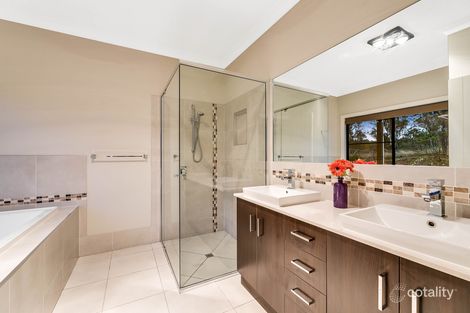 Property photo of 37 Hamblin Court Mount Rascal QLD 4350