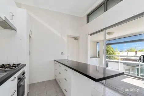 Property photo of 2/13 Spring Avenue Midland WA 6056