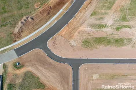 2 Gregory St, Kelso, NSW 2795