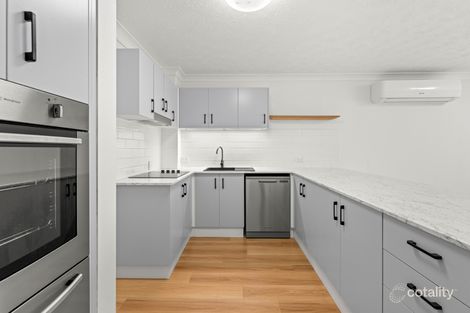 Property photo of 5/13-15 Aquila Court Mermaid Waters QLD 4218