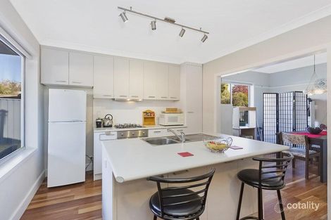 Property photo of 1/4 Hall Court Wodonga VIC 3690
