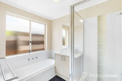 Property photo of 13 Moonstone Parkway Wellard WA 6170