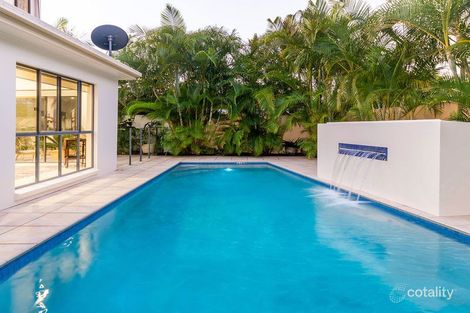 Property photo of 2571 Cressbrook Drive Hope Island QLD 4212