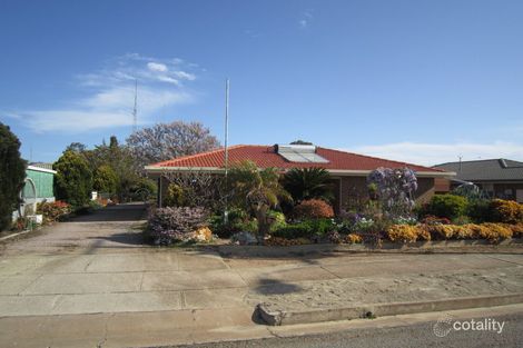 4 Cross St, Port Broughton, SA 5522