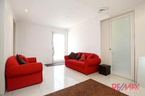 Property photo of 2 Dyson Drive Lynbrook VIC 3975