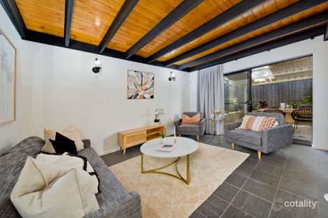 Property photo of 3/4 Hepworth Way Noranda WA 6062