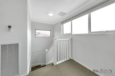 Property photo of 24 Darsham Crescent Point Cook VIC 3030