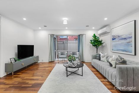 Property photo of 9 Silverwood Way Glen Waverley VIC 3150