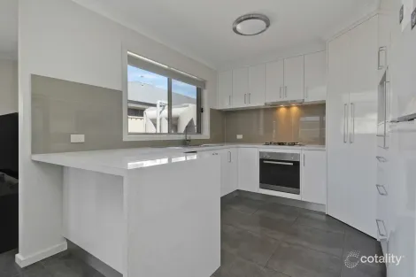 Property photo of 18 Derrick Street Wodonga VIC 3690