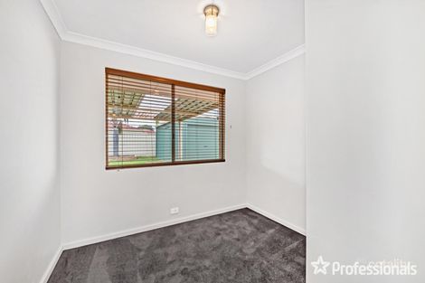 Property photo of 40 Arabella Meander Warnbro WA 6169