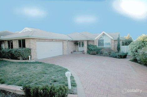 10 Farnham Cres, Mill Park, VIC 3082