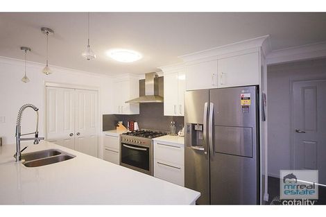 19 Bruce Hiskins Ct, Norman Gardens, QLD 4701