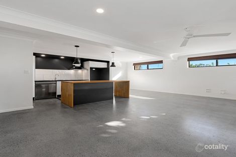 Property photo of 2 Tracey Street Wynnum West QLD 4178