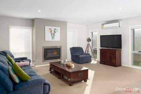 Property photo of 2/24 Redwood Drive Cowes VIC 3922