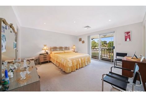 Property photo of 1 Somercotes Court Wattle Grove NSW 2173