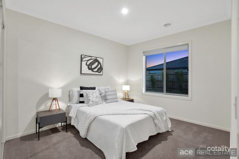 Property photo of 31 Lay Street Tarneit VIC 3029