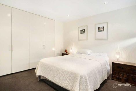 Property photo of 1/352 Barkly Street Elwood VIC 3184