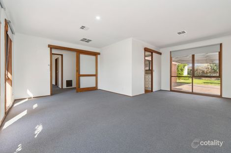 Property photo of 12 Erwin Drive Seaford VIC 3198