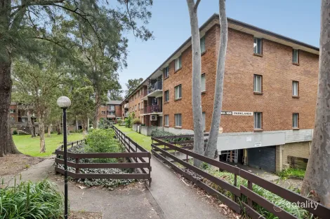 Property photo of 20/162 Sandal Crescent Carramar NSW 2163