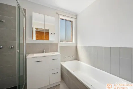 Property photo of 11/11 Donald Road Queanbeyan NSW 2620